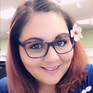 Meet your Posher, Monica